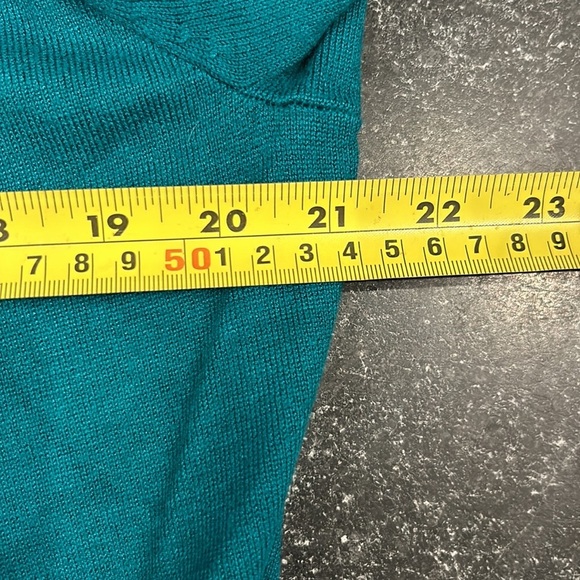 Open Swing Cardi - Picture 5 of 6